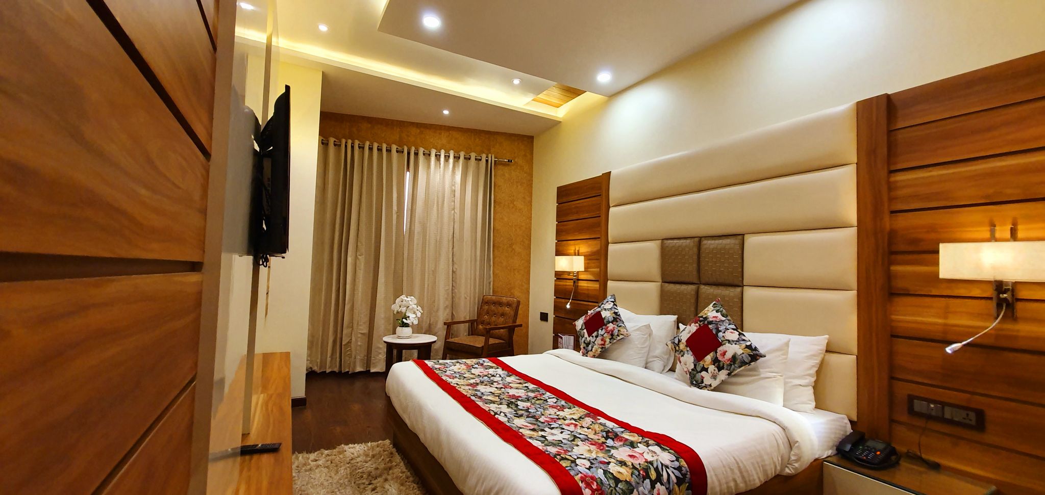 undefined Hotel Makhan Residency 2