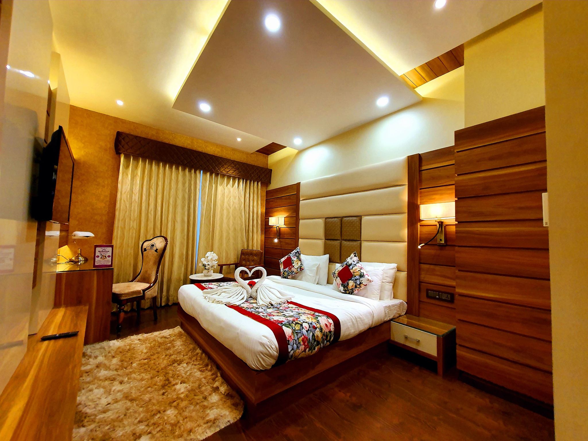 Hotel Makhan Residency Deluxe (3X) 5