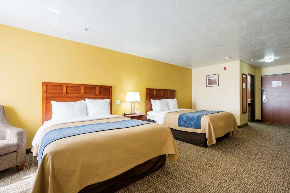 Standard Room, 2 Queen Beds, Non Smoking