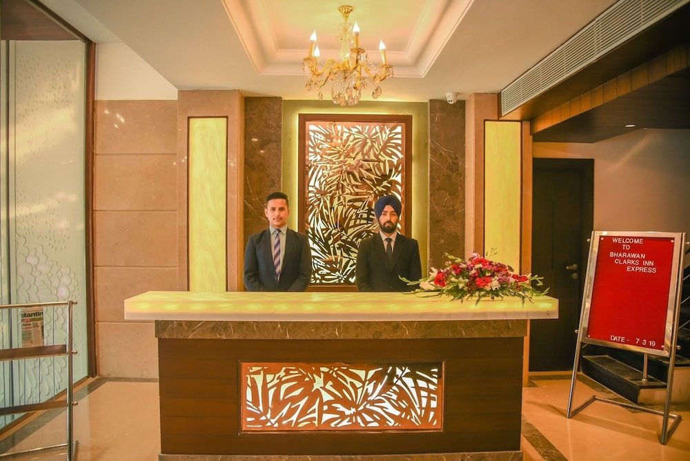 undefined Bharawan Clarks Inn Express 3