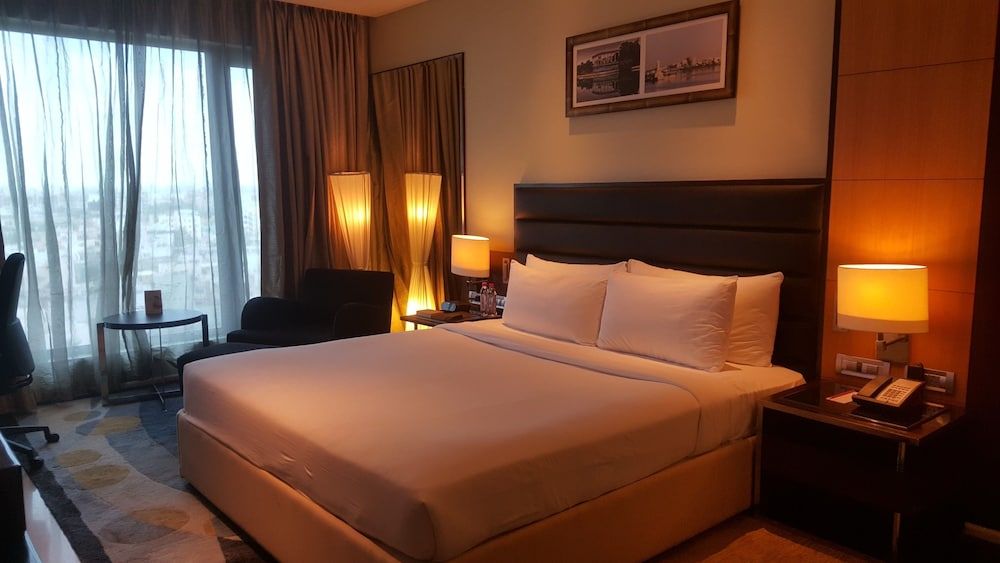 Premium Room, 1 King Bed, City View (Indulgence)
