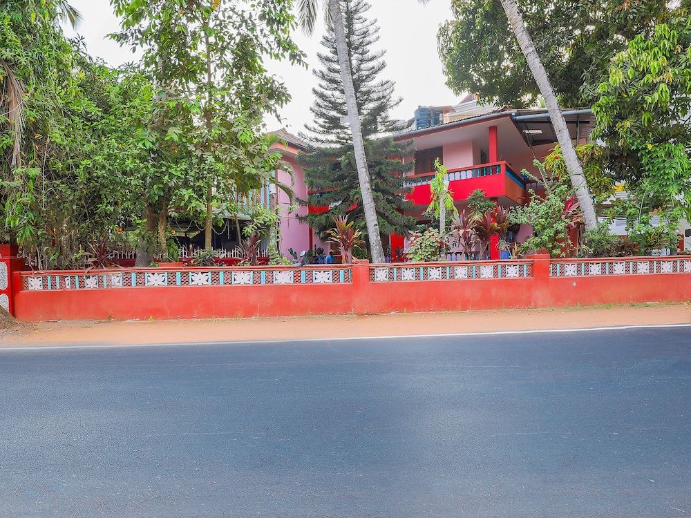 undefined OYO 37494 Ma Micky Guest House 2