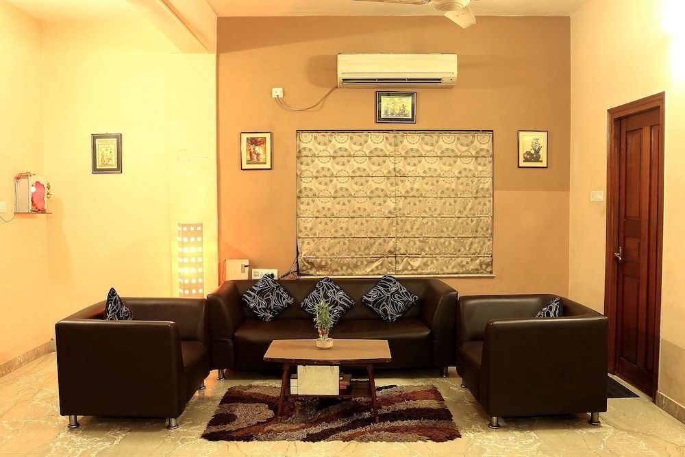 undefined OYO 1760 Salt Lake Sector 1 10