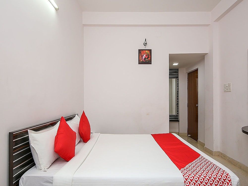 undefined OYO 1760 Salt Lake Sector 1 6