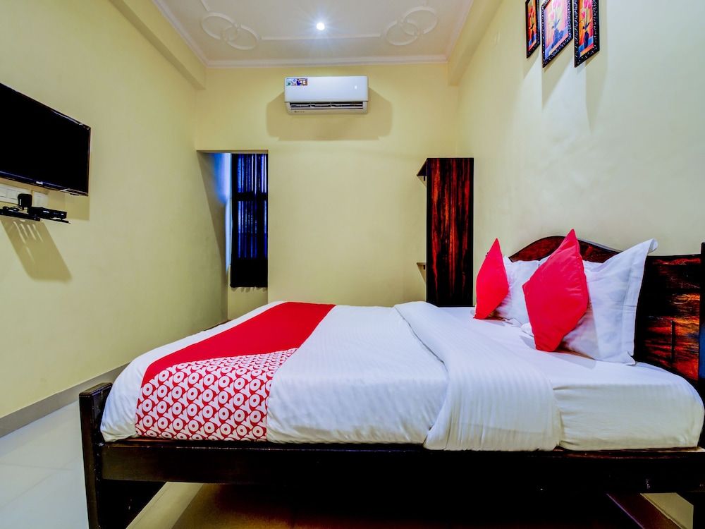 OYO 22942 Hotel Opal Double or Twin Room 12