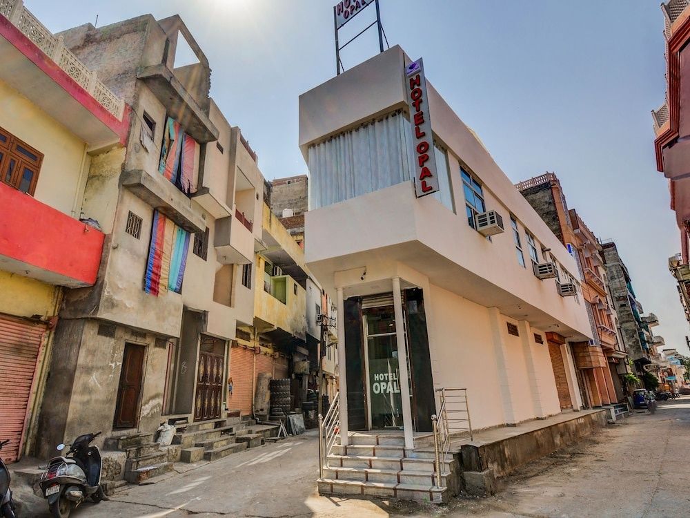 undefined OYO 22942 Hotel Opal 3