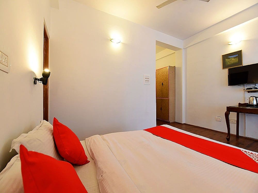 OYO 13849 Manali Meadows Double or Twin Room 5