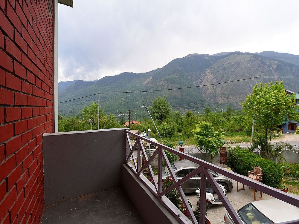 undefined OYO 13849 Manali Meadows 4