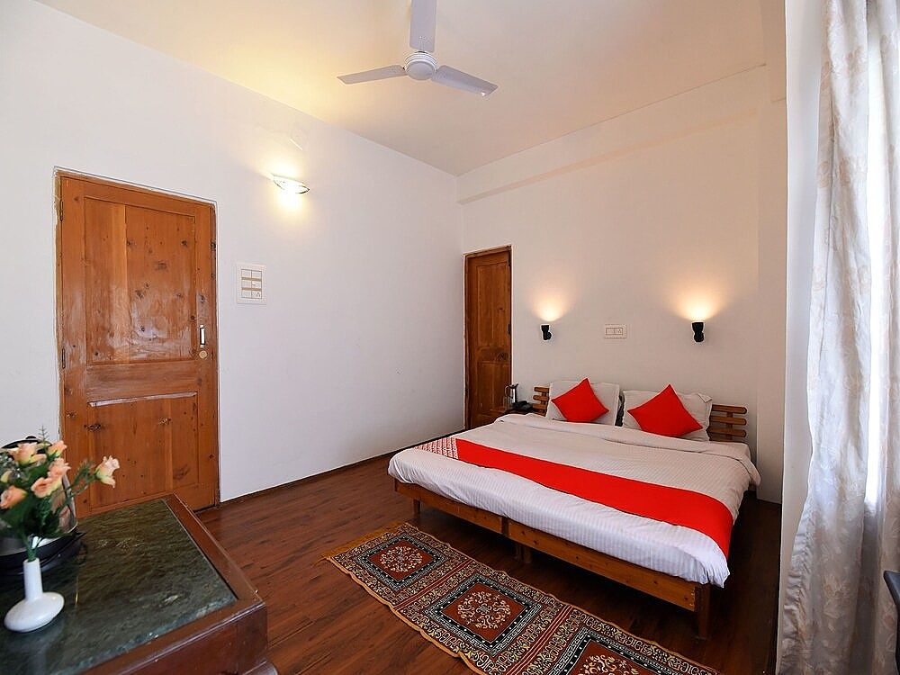 OYO 13849 Manali Meadows Double or Twin Room 2
