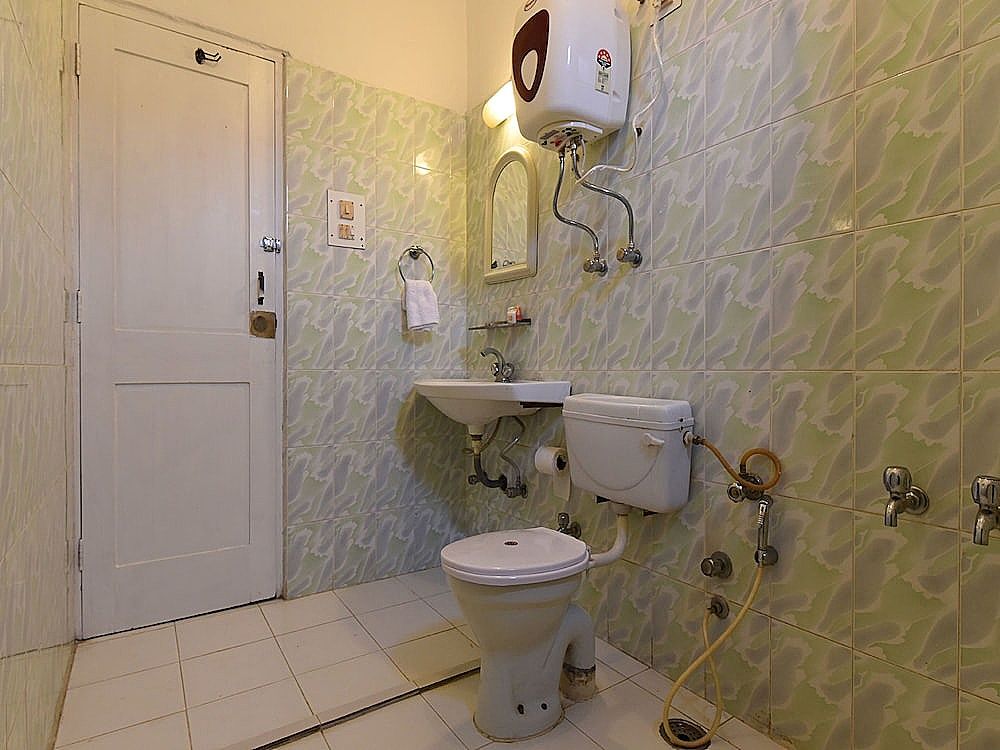 OYO 13849 Manali Meadows Double or Twin Room 6