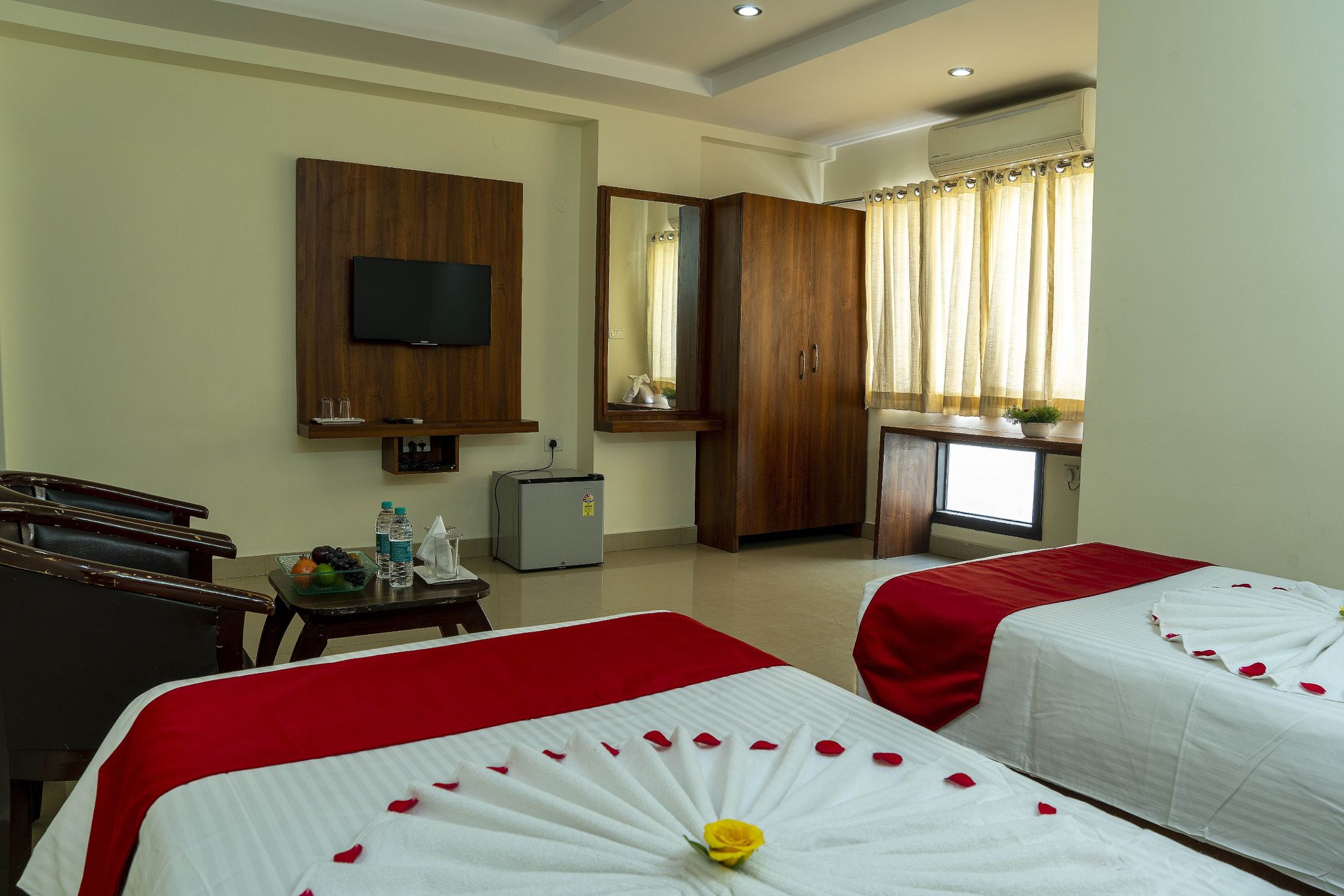 Krrish Boutique Hotel, Ameerpet Hyderabad Classic Room - Twin Bed 5