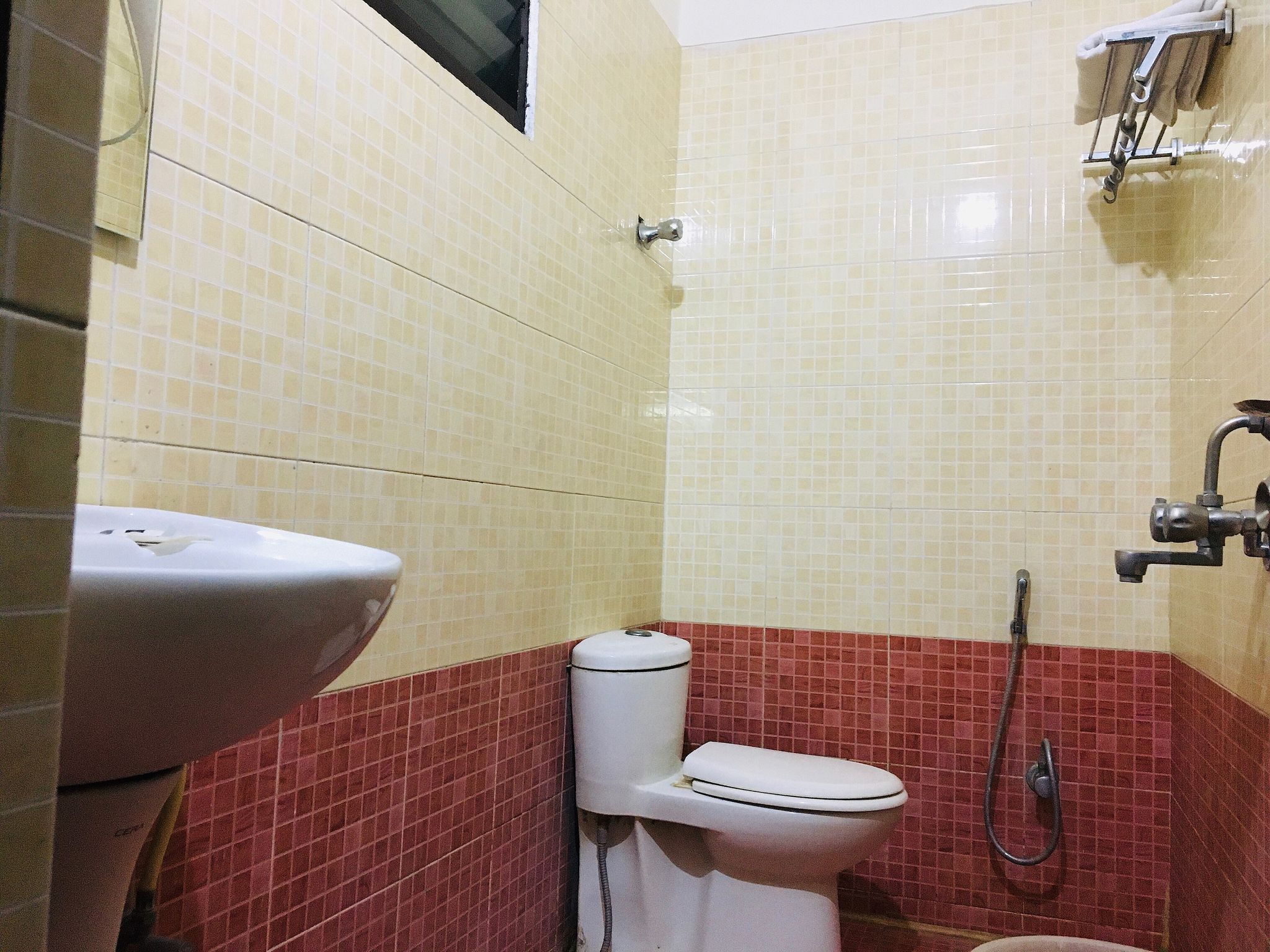 Krrish Boutique Hotel, Ameerpet Hyderabad Classic Room - Twin Bed 11