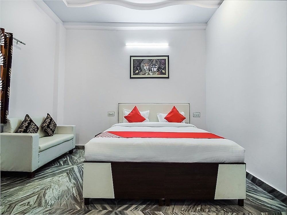 undefined OYO 27015 Gorbandh Vatika 10