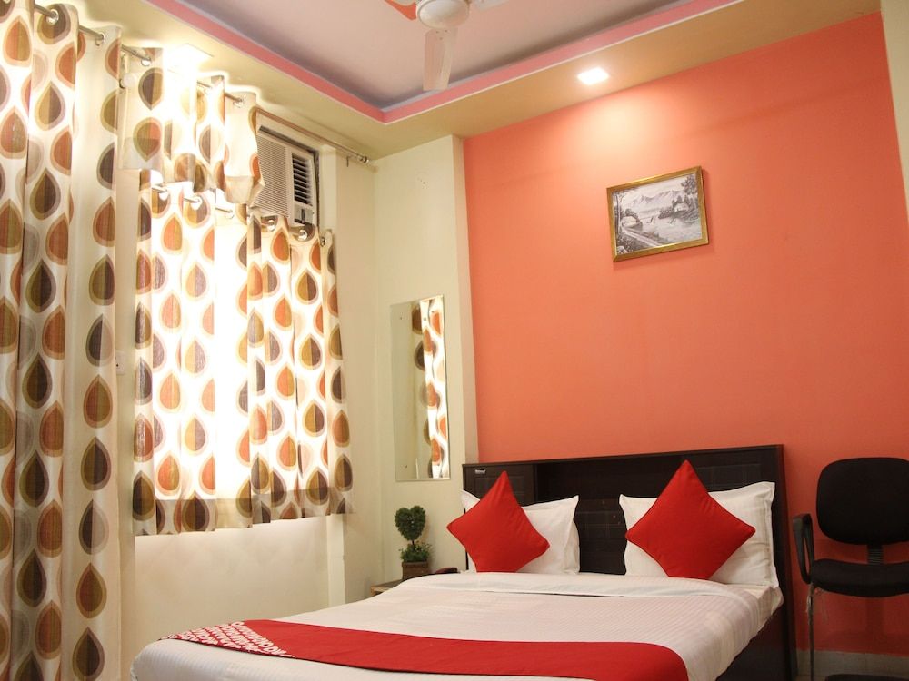 undefined OYO 14066 hotel Govindi palace 8