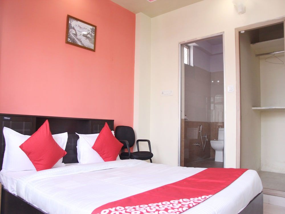 undefined OYO 14066 hotel Govindi palace 7