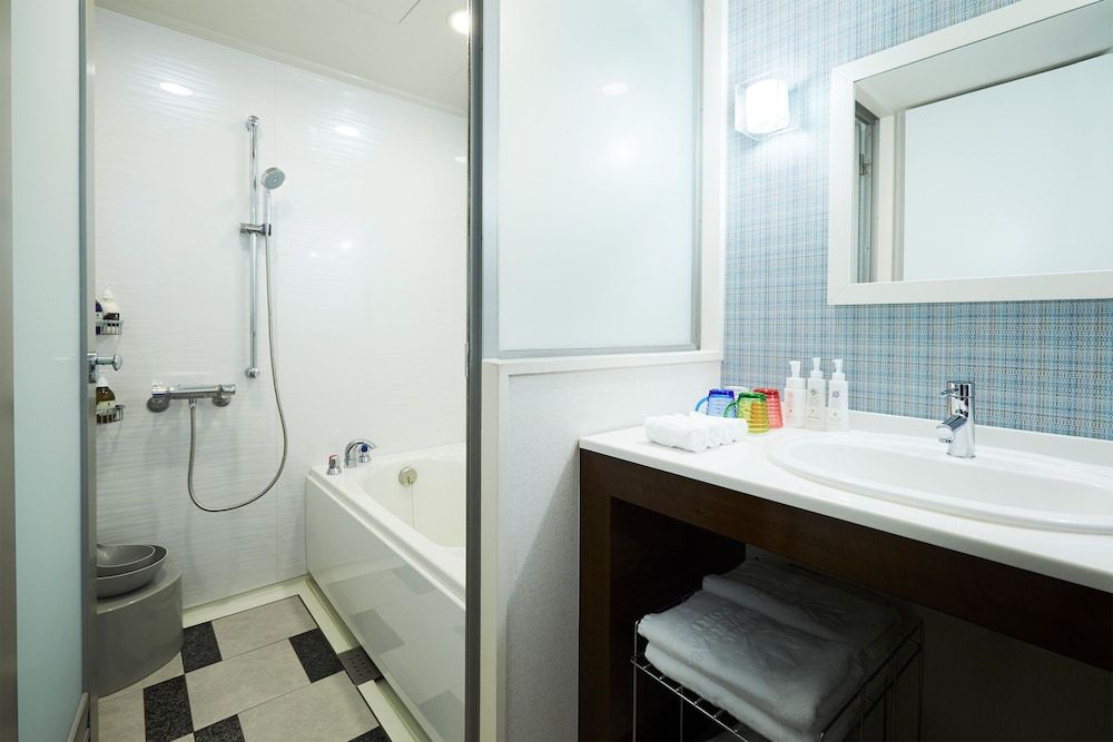 HOTEL UNIVERSAL PORT Superior Twin Room, 2 Twin Beds 2