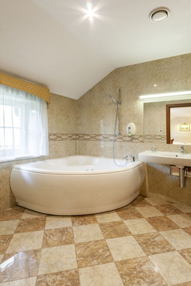 Rinno hotel Luxury Double Room 13