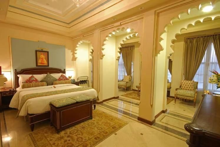 Grand Luxury Suite Courtyard View