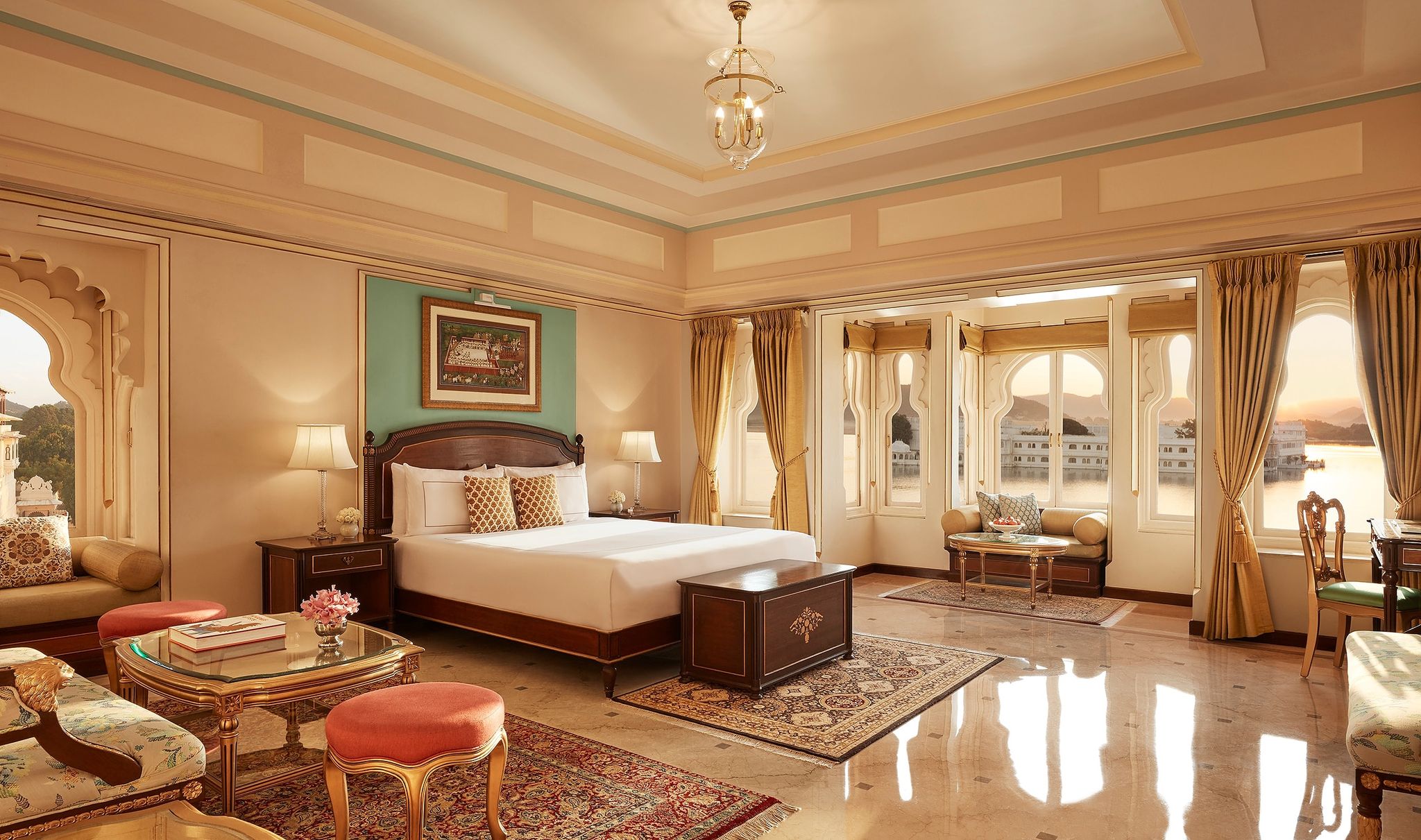 Royal Suite Lake View