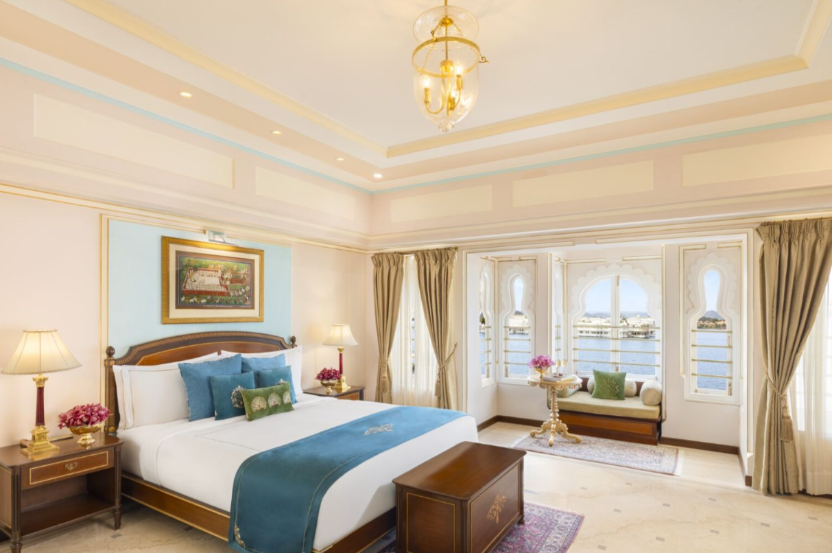 Luxury Suite Lake View