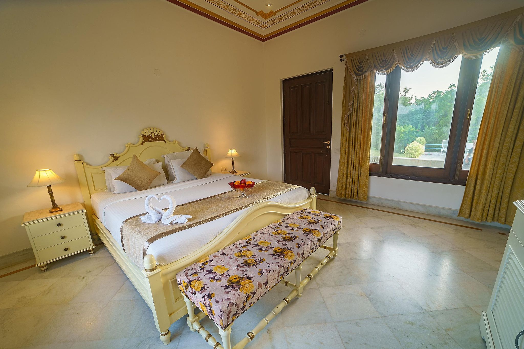 Honeymoon Suite with Jacuzzi and Private Sit out