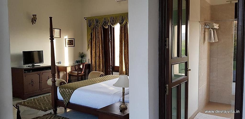 Devraj Villas Mountain View Room with Private Sit Out 7