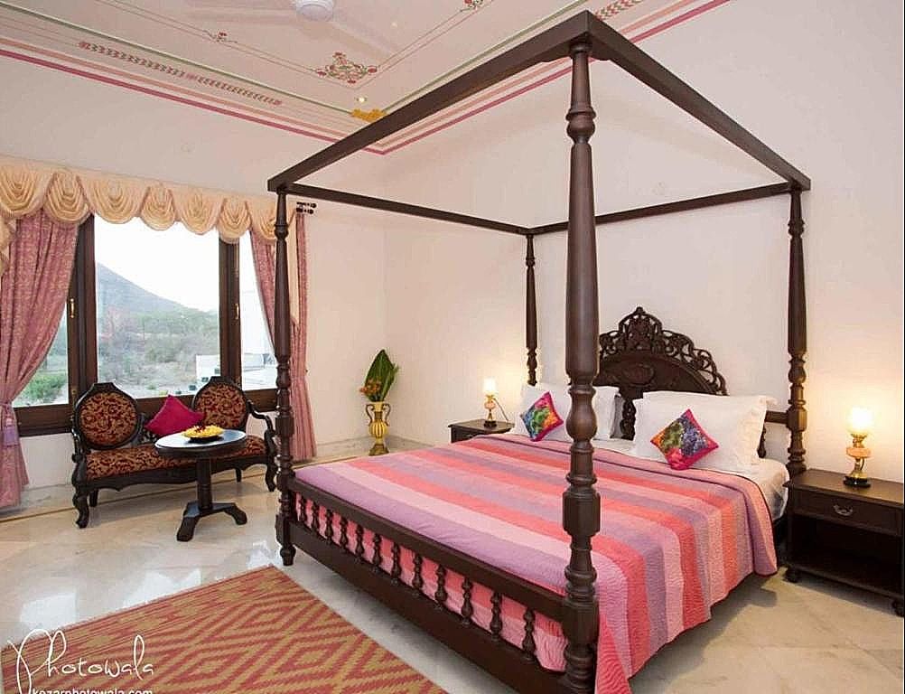 Mountain View Room with Private Sit Out