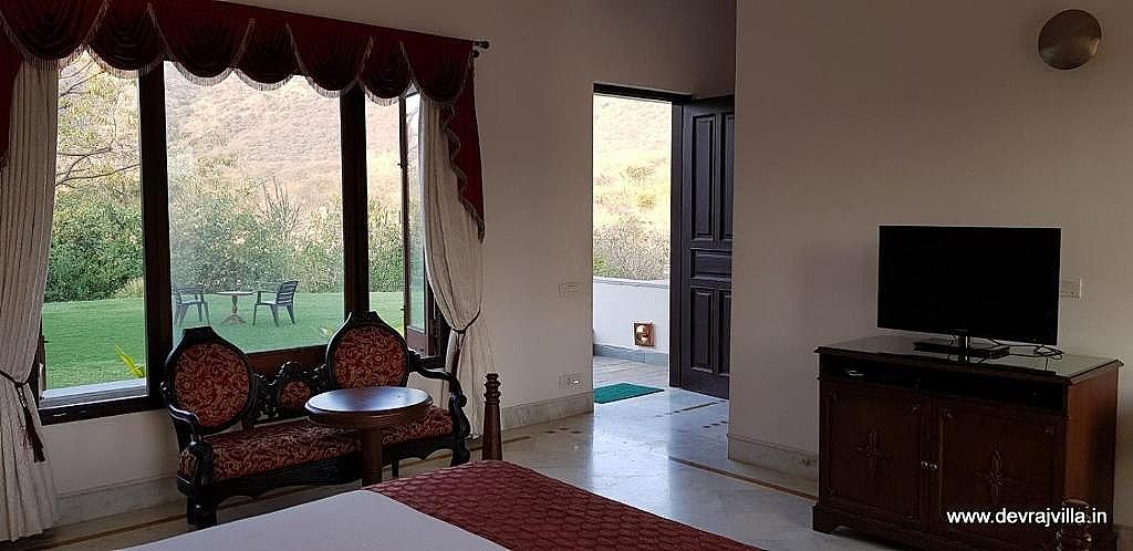 Devraj Villas Mountain View Room with Private Sit Out 10