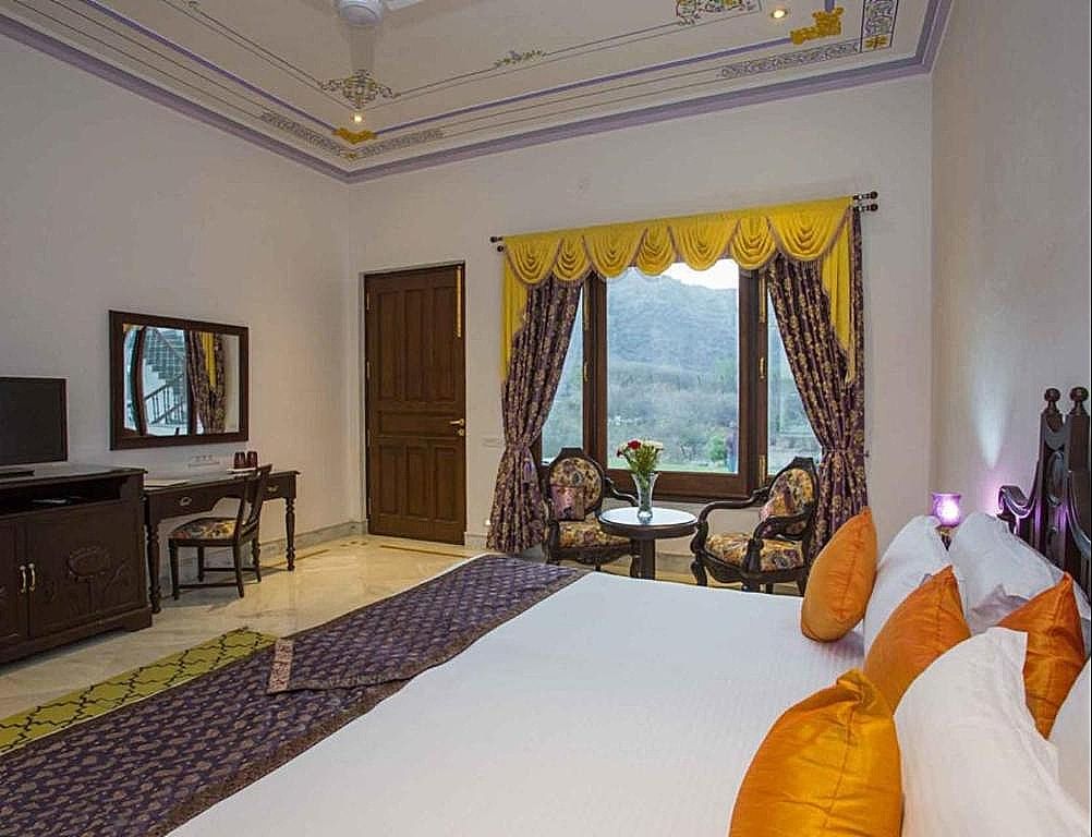 Devraj Villas Mountain View Room with Private Sit Out 2