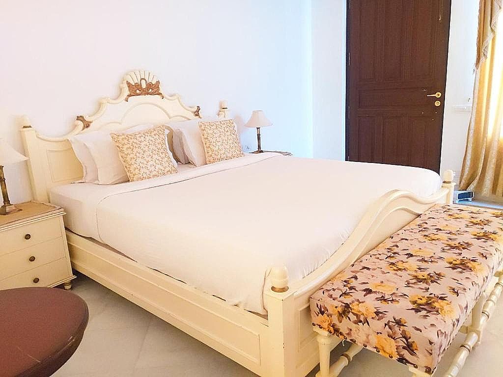 Honeymoon Suite with Jacuzzi and Private Sit out