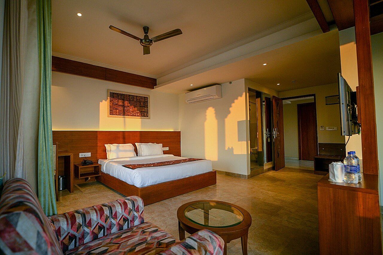 undefined The Ramvilas - A Rooftop Lake View Hotel in Udaipur 8