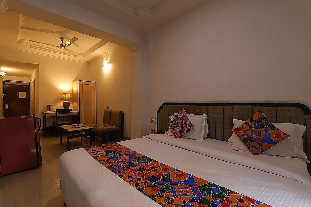 Mohan Hotel Executive Room  2