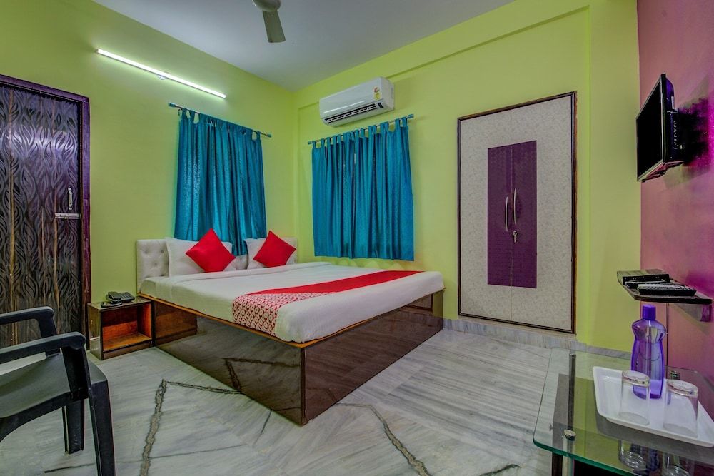 OYO Flagship 13777 VIP Palace Standard Double Room 14