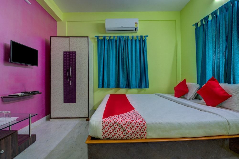 OYO Flagship 13777 VIP Palace Standard Double Room 5