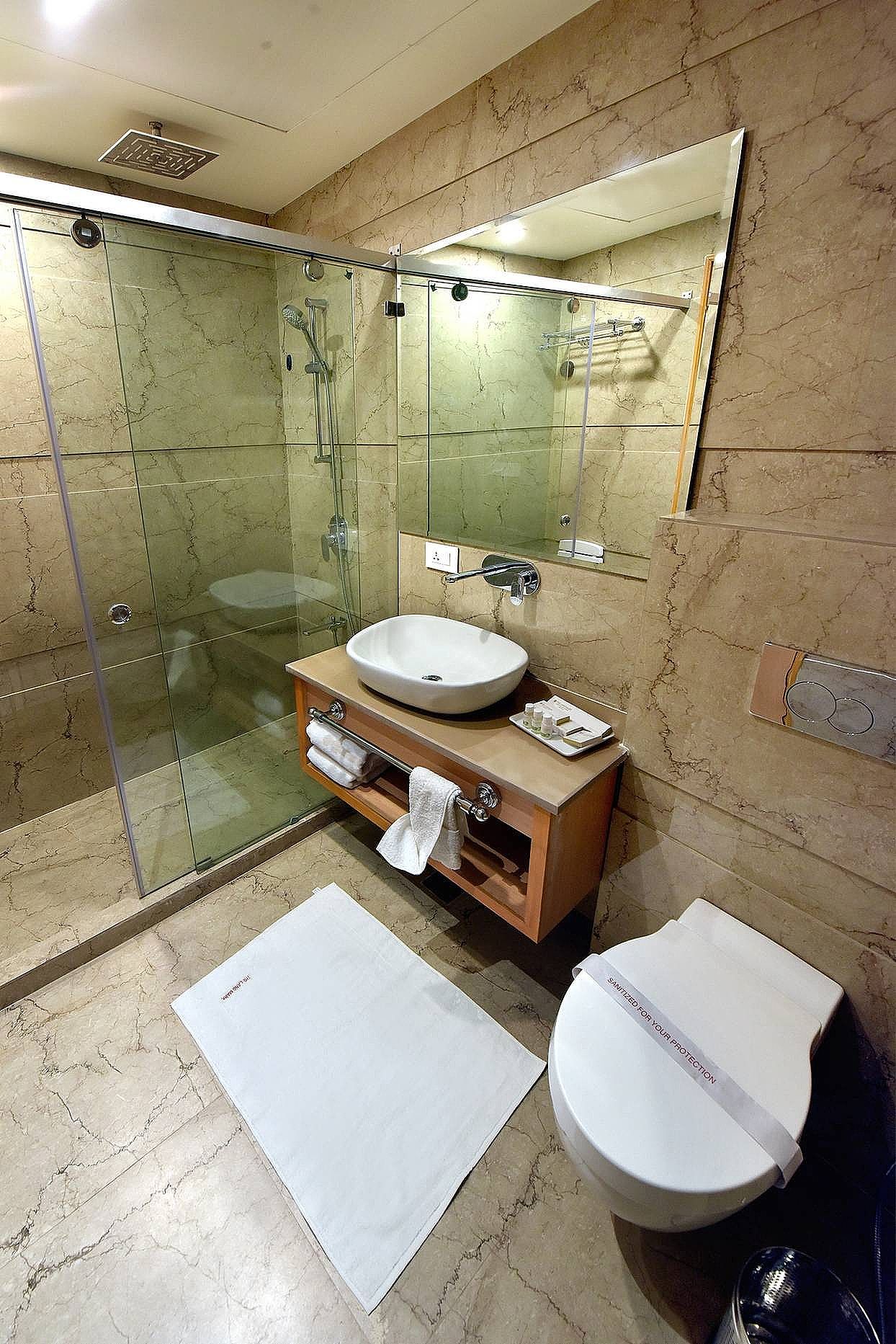 Family Room (No View)