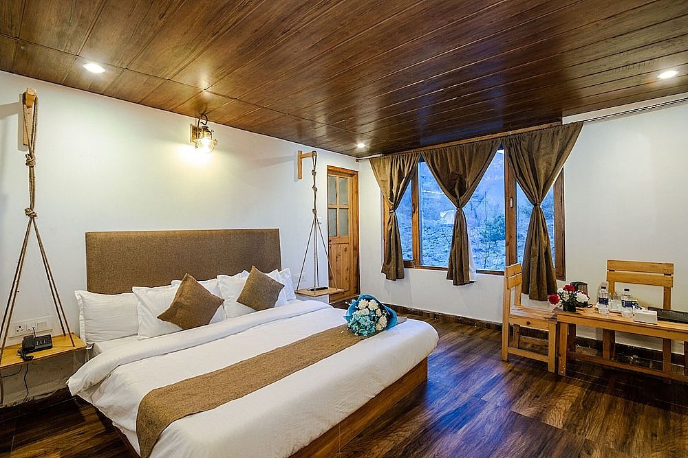 Winterfell The Stay Standard Double Room, 1 King Bed, Balcony, Mountain View