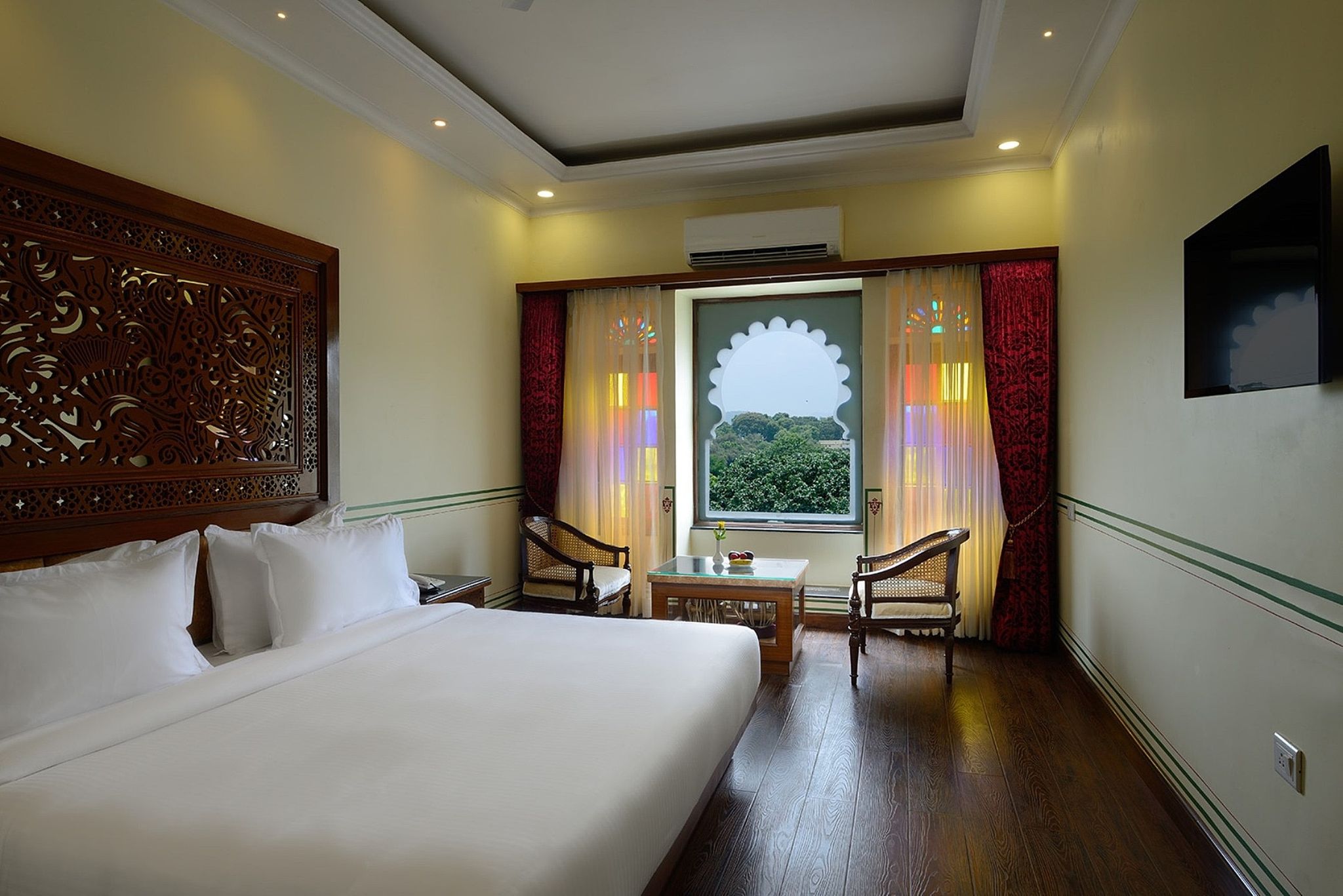 King Room, Landmark View