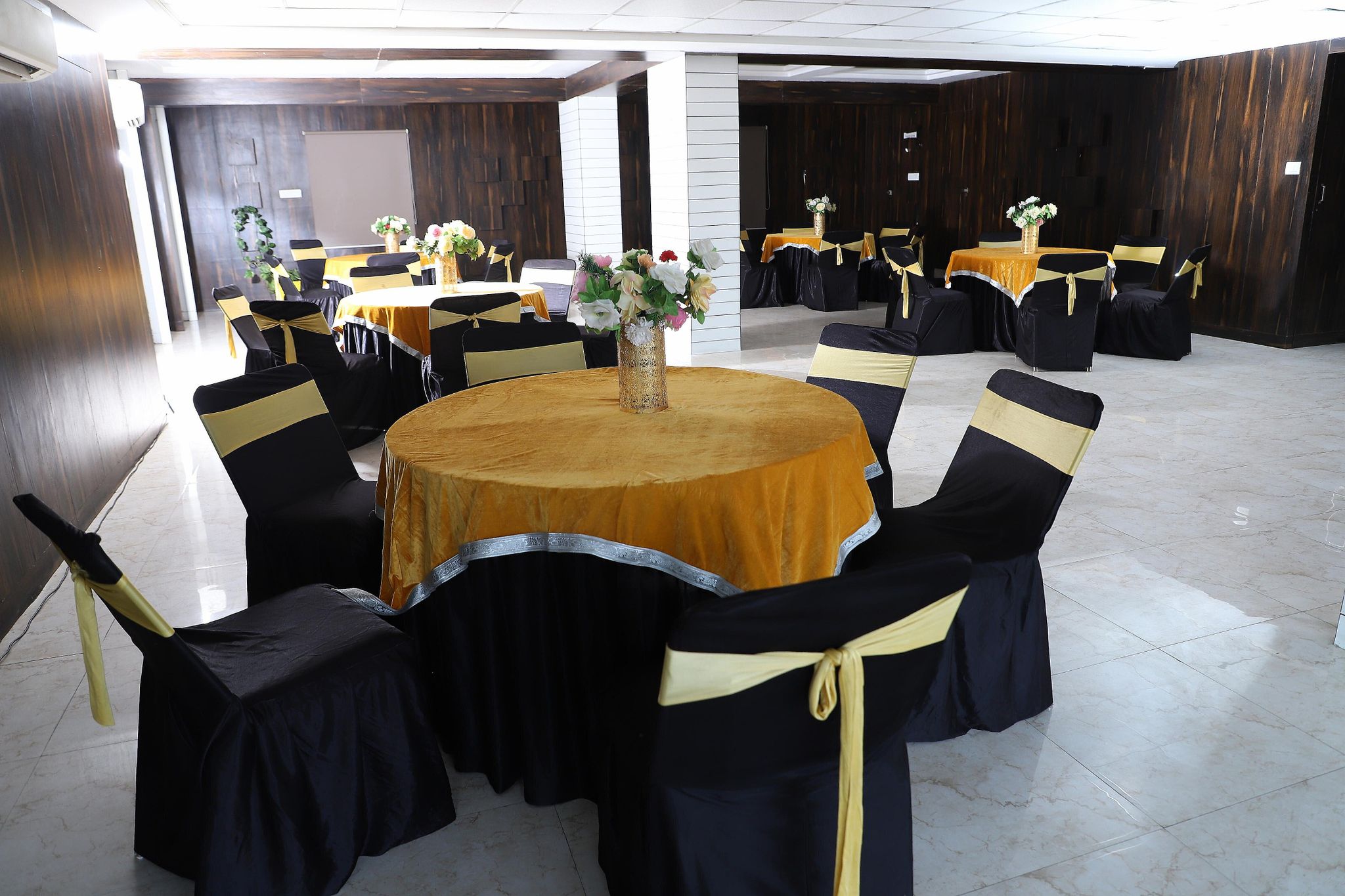 undefined Hotel Bauji Palace by Hari Hospitality 9