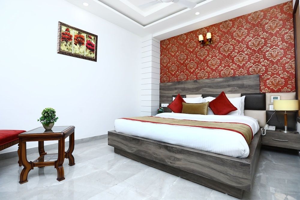 Luxe Stayz Heritage Street Deluxe Room 19