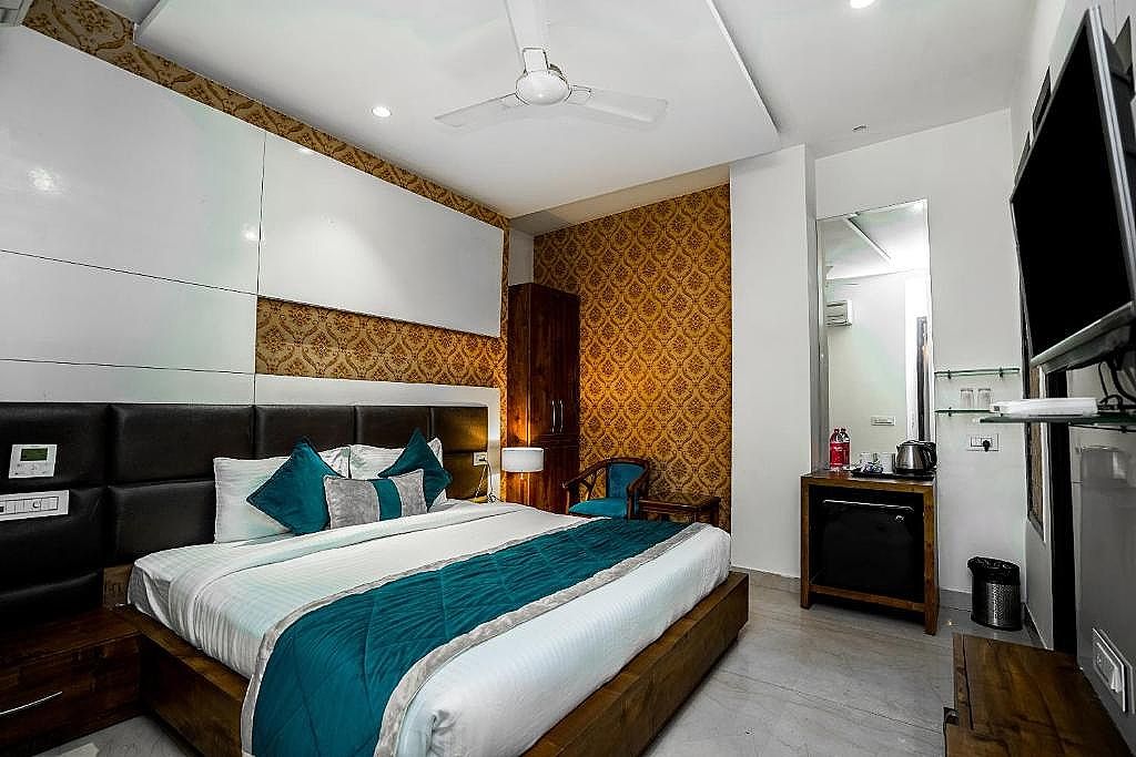 Luxe Stayz Heritage Street Deluxe Room 22