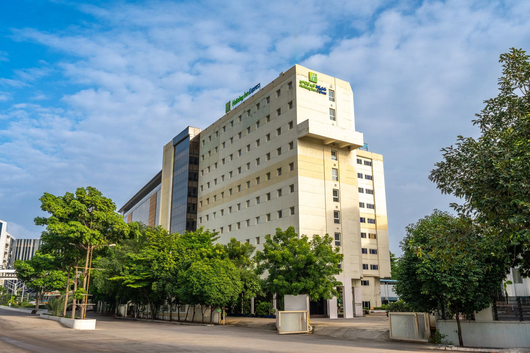 undefined Holiday Inn Express HYDERABAD HITEC CITY by IHG 3