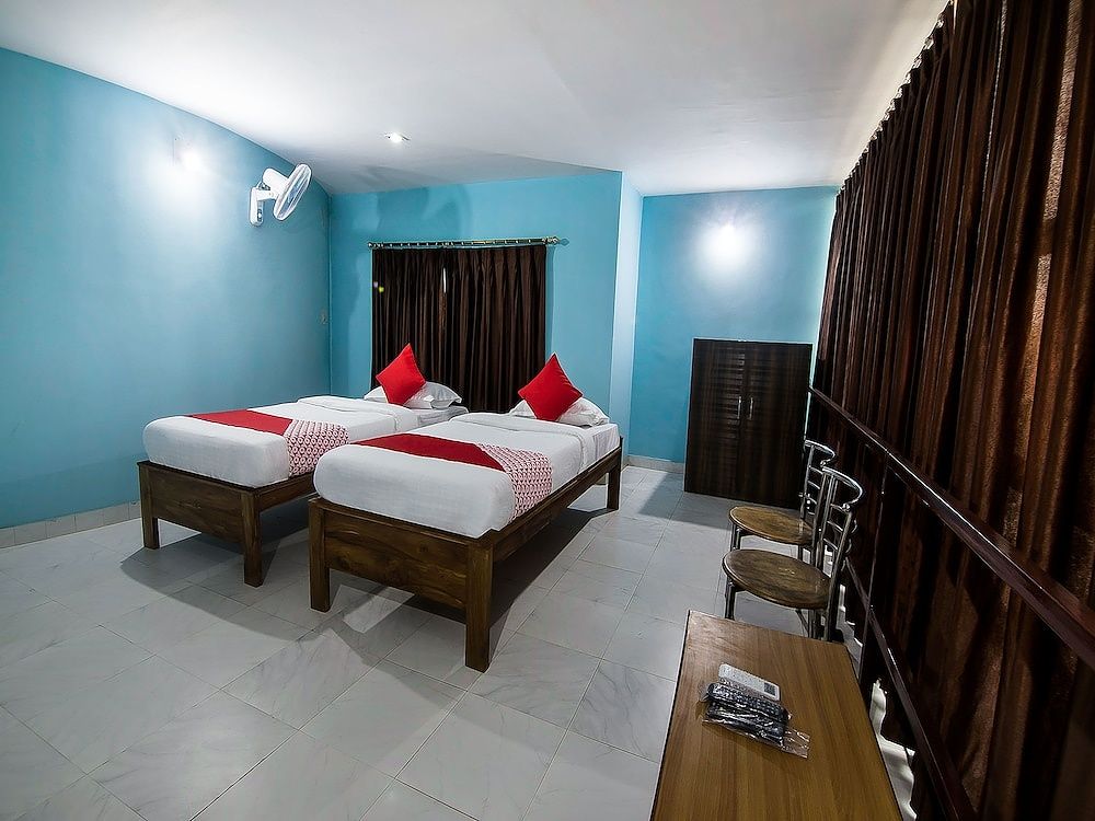 OYO 14737 LG Towers Single Room, 1 Twin Bed 3