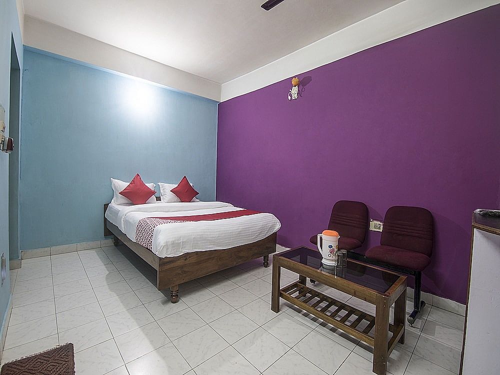 OYO 14737 LG Towers Single Room, 1 Twin Bed 7