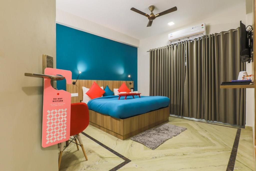 Capital O 7536 The Aurora Paradise Classic Room 8