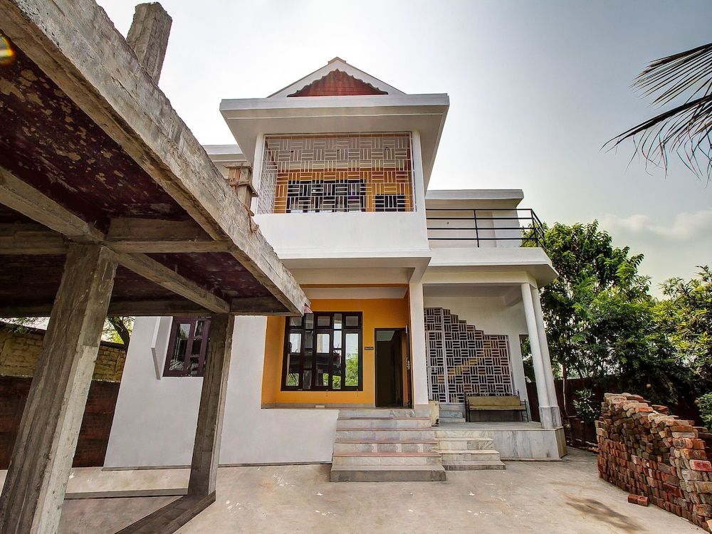 undefined OYO 13927 Green View Guest House 2