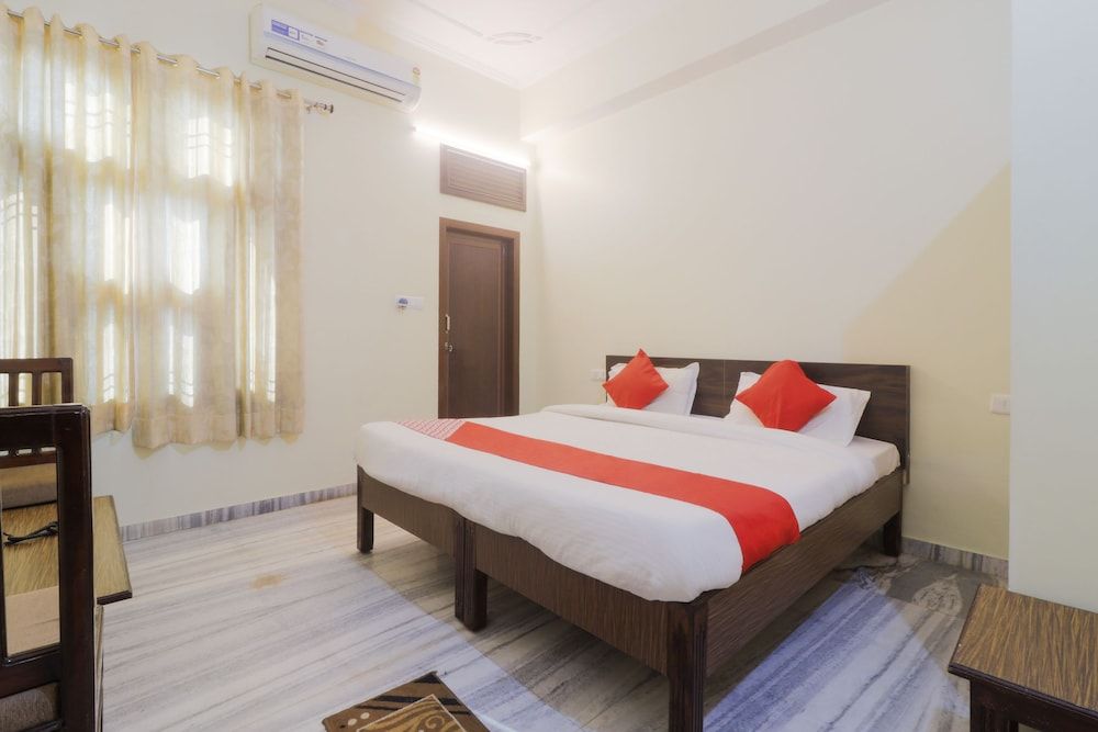OYO 24535 Hotel Payas Double or Twin Room 5