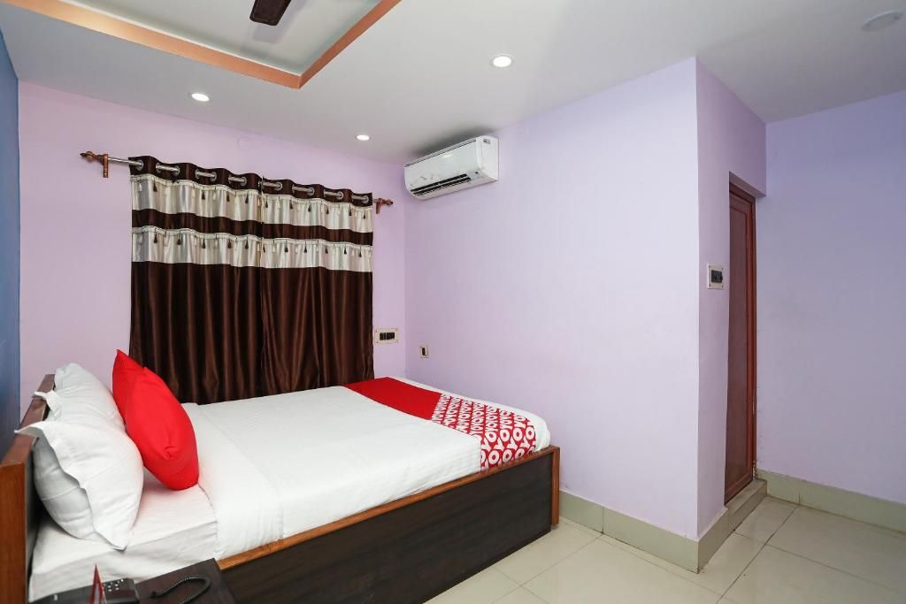 OYO 16058 Classic Inn Classic Room 8