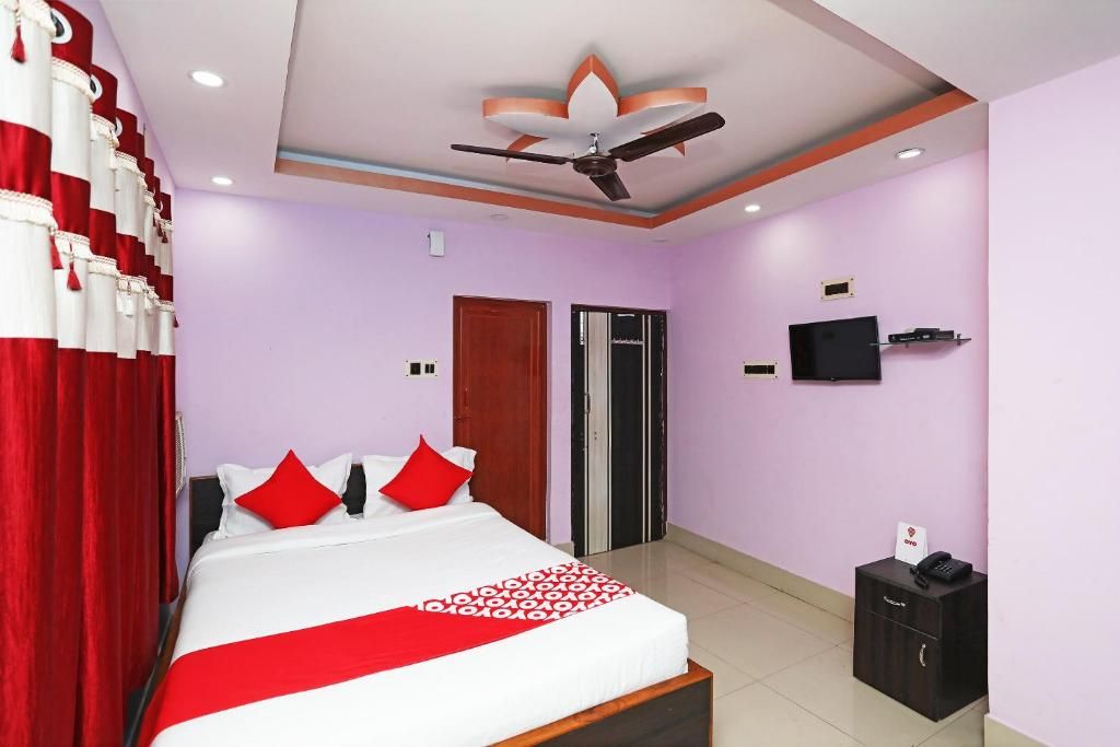 OYO 16058 Classic Inn Saver Double Room 3