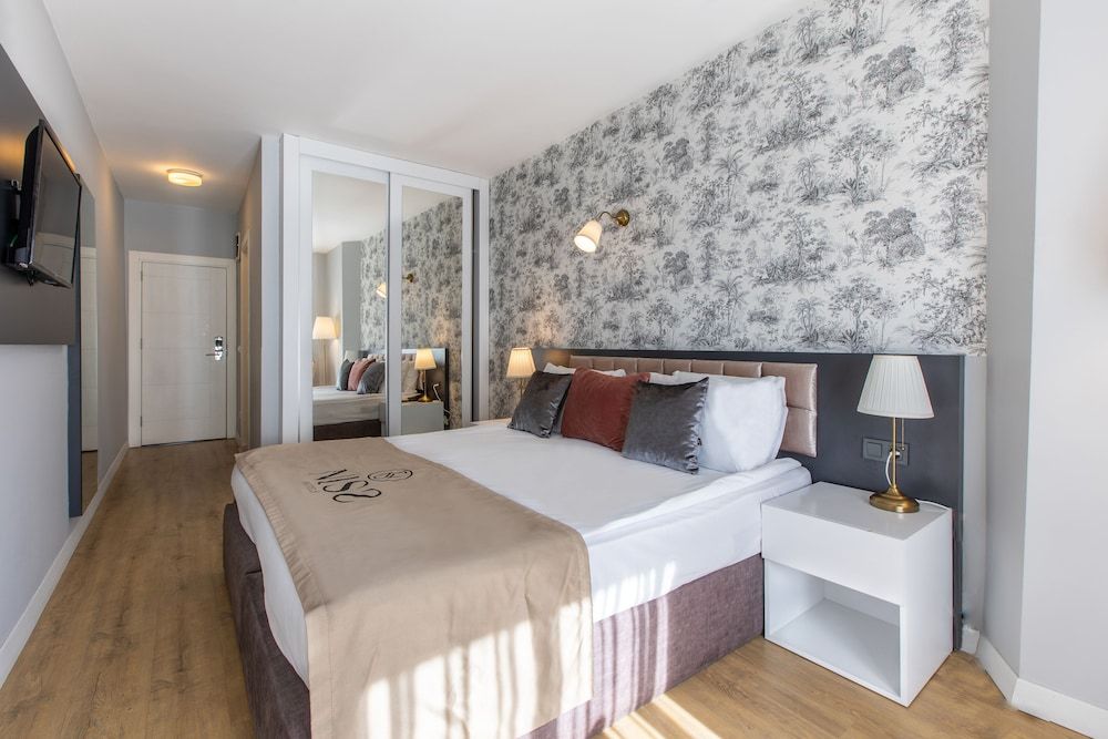 undefined Niss Lara Hotel 2