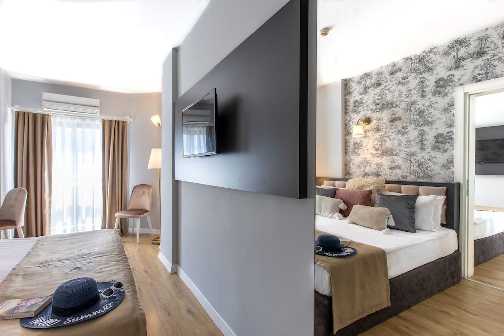 undefined Niss Lara Hotel 9